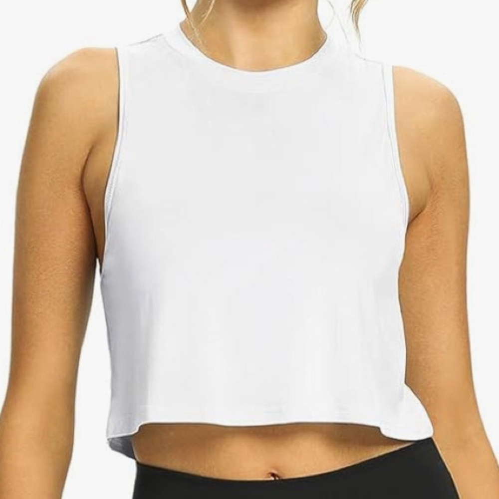 Mippo Amazon white athletic workout cropped tank - size XS
